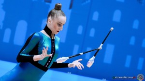 aa q karika polina ukr ph simone ferraro sfa01608 copia